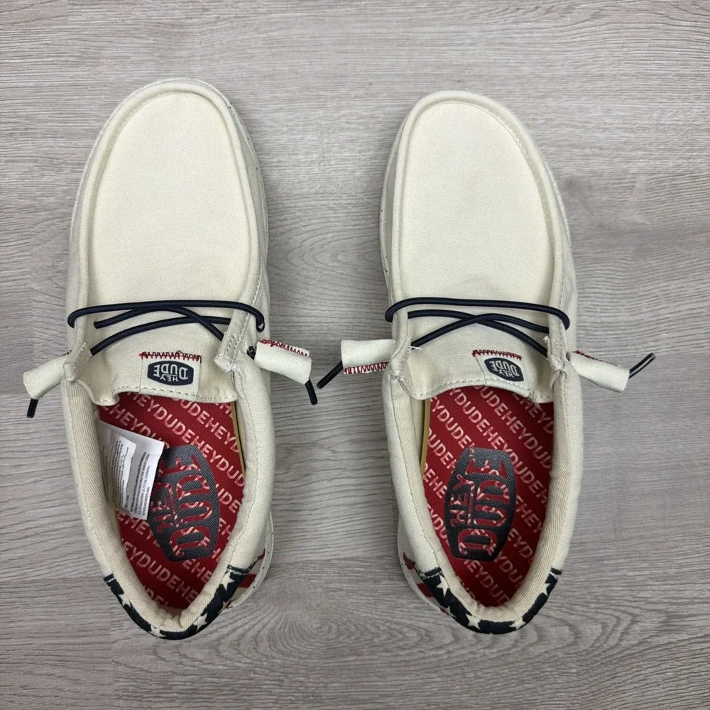 Hey Dude Wally Americana Stars Shoes Slip On Comfort White Size 8 Mens USA MINT
